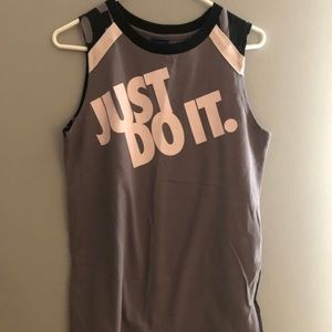Women’s Nike sleeveless top